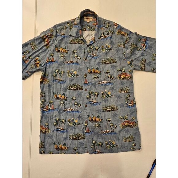 Campia Moda rayon tropical print Aloha shirt in a blueish grey color. Size M - Picture 3 of 7